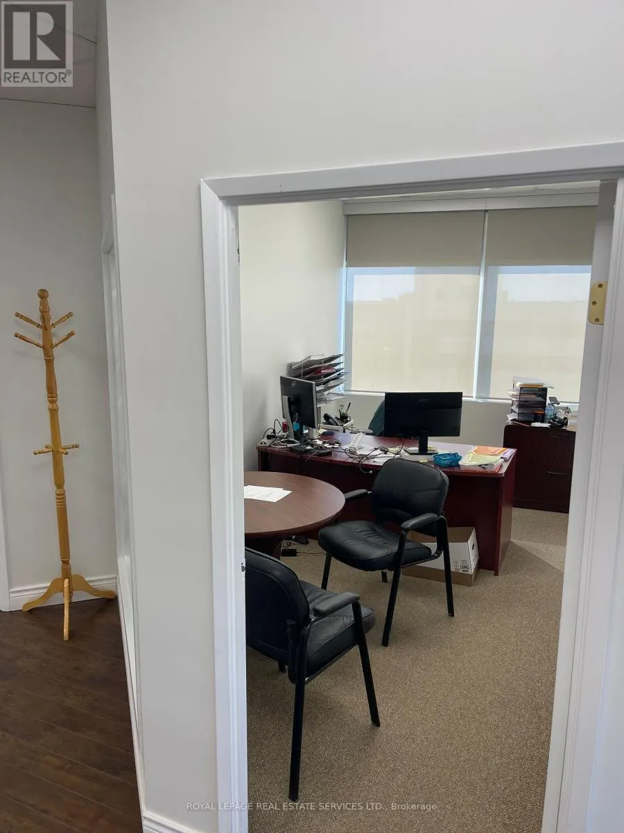 411 - 9140 LESLIE STREET