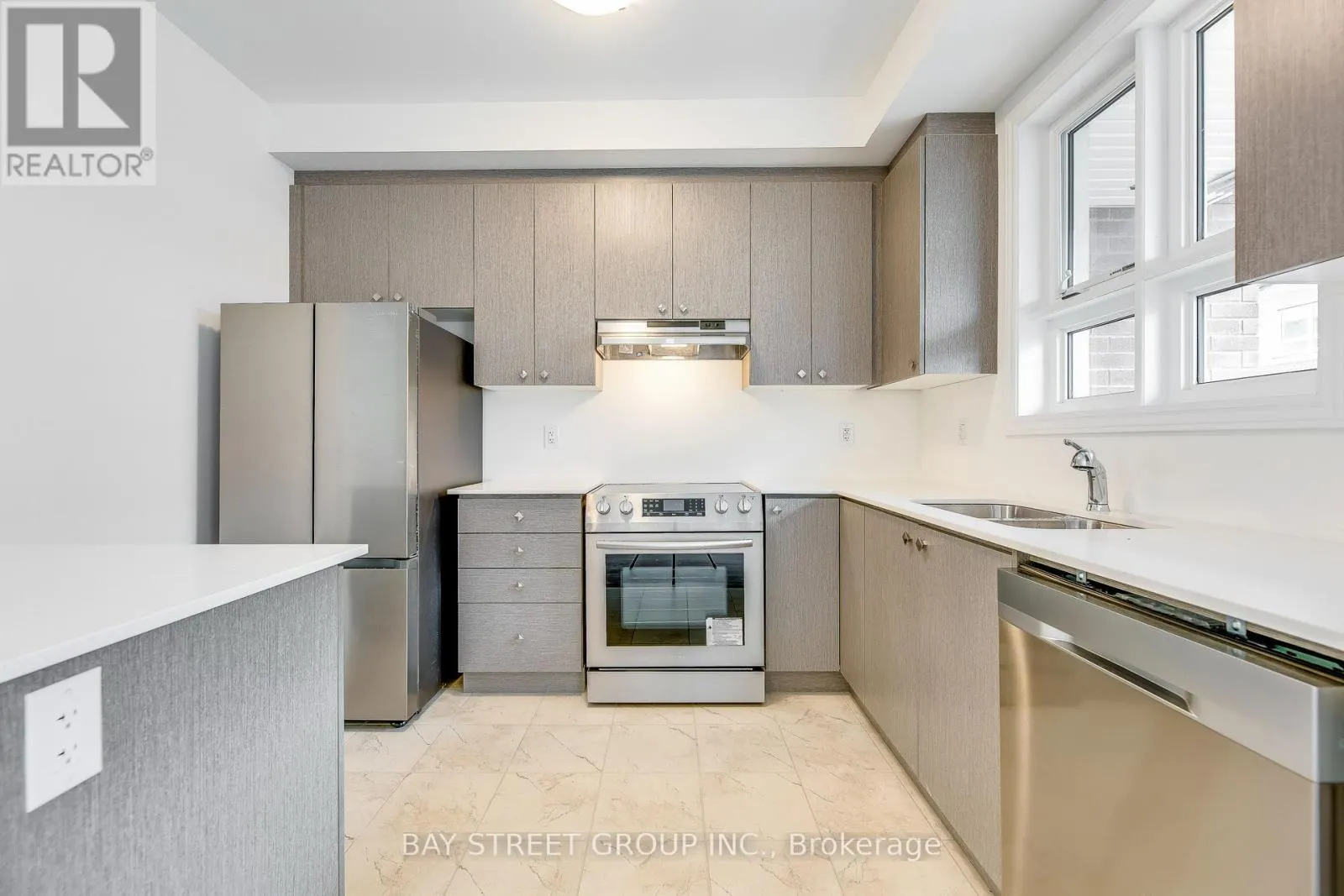 11 MASSACHUSETTS LANE