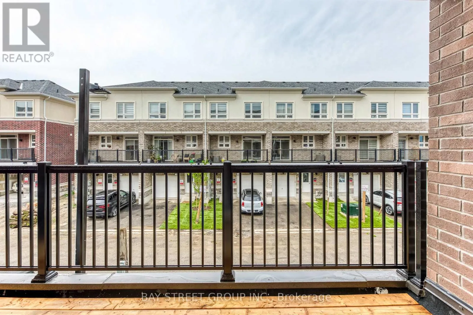 11 MASSACHUSETTS LANE