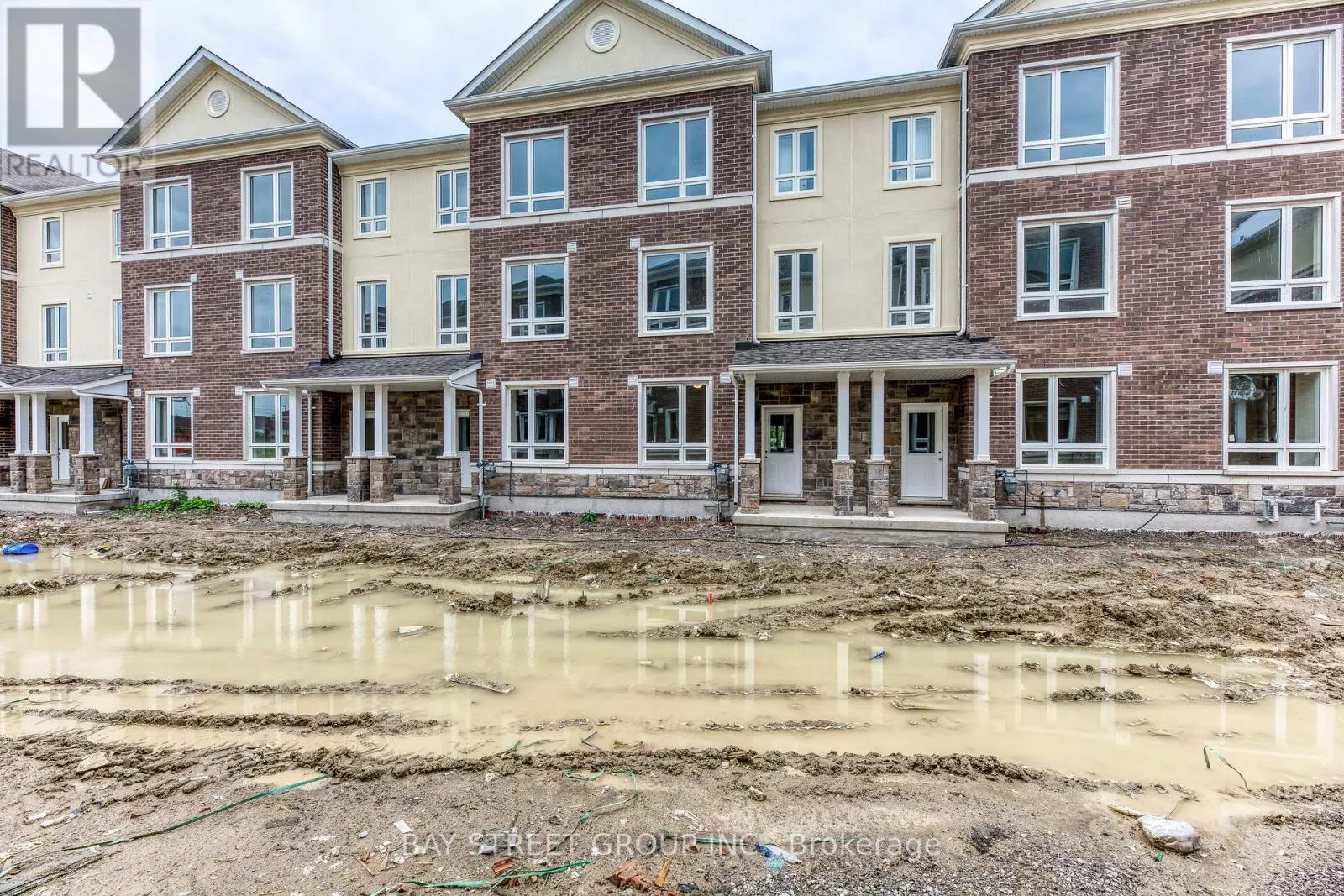 11 MASSACHUSETTS LANE