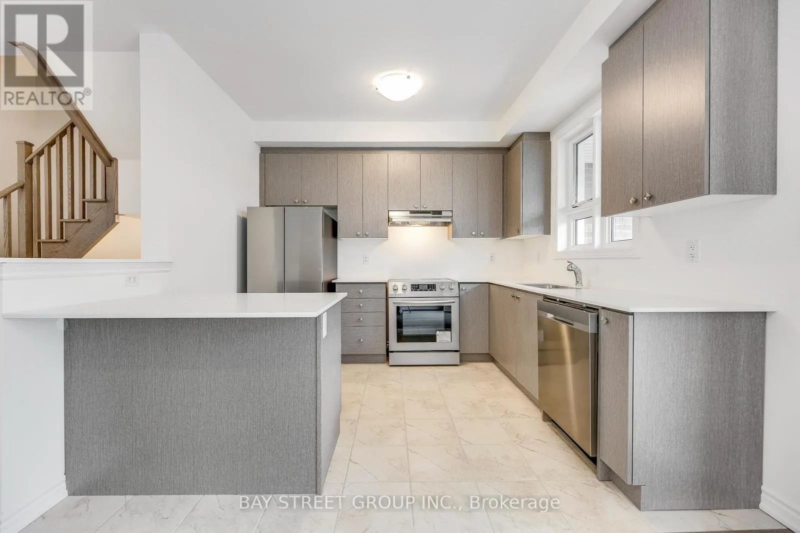 11 MASSACHUSETTS LANE