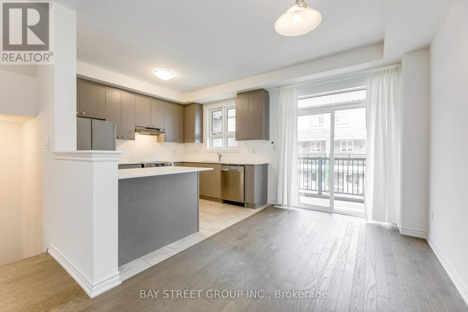 11 MASSACHUSETTS LANE