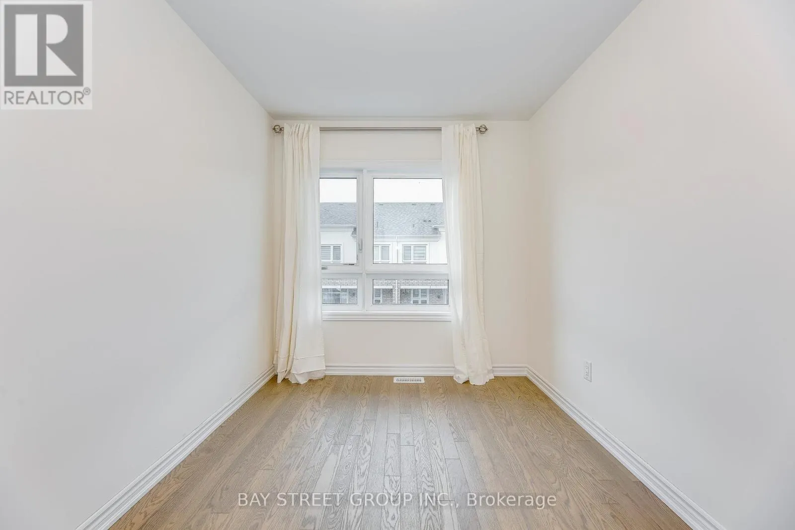 11 MASSACHUSETTS LANE