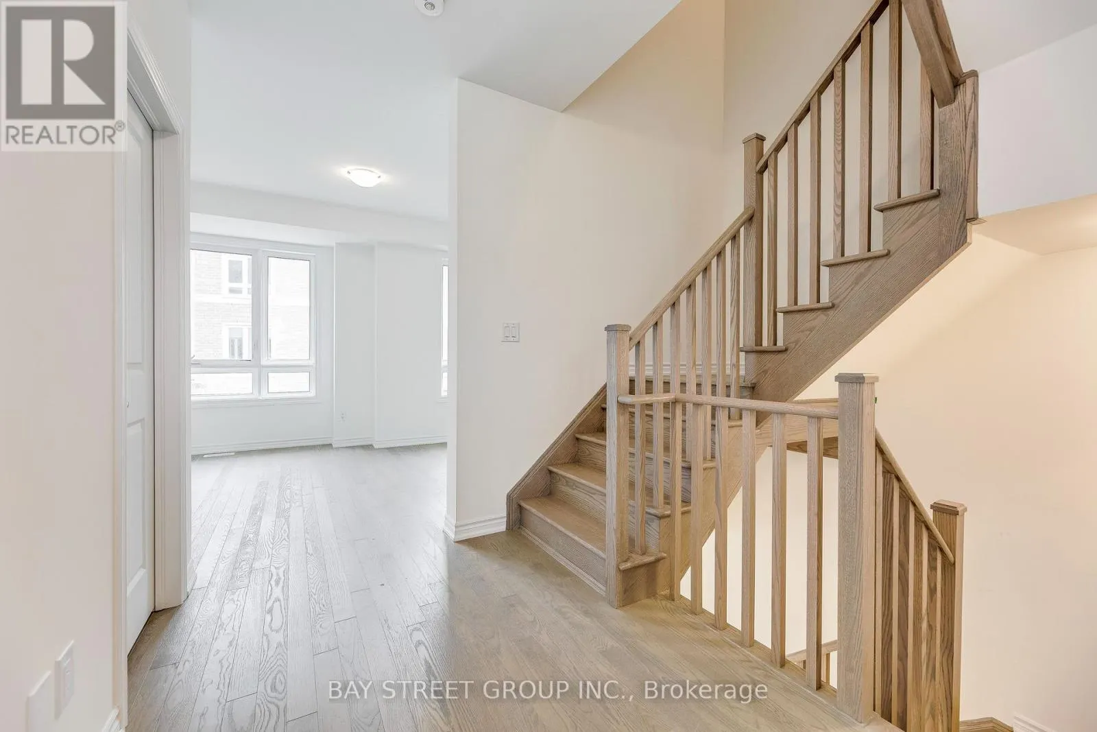 11 MASSACHUSETTS LANE