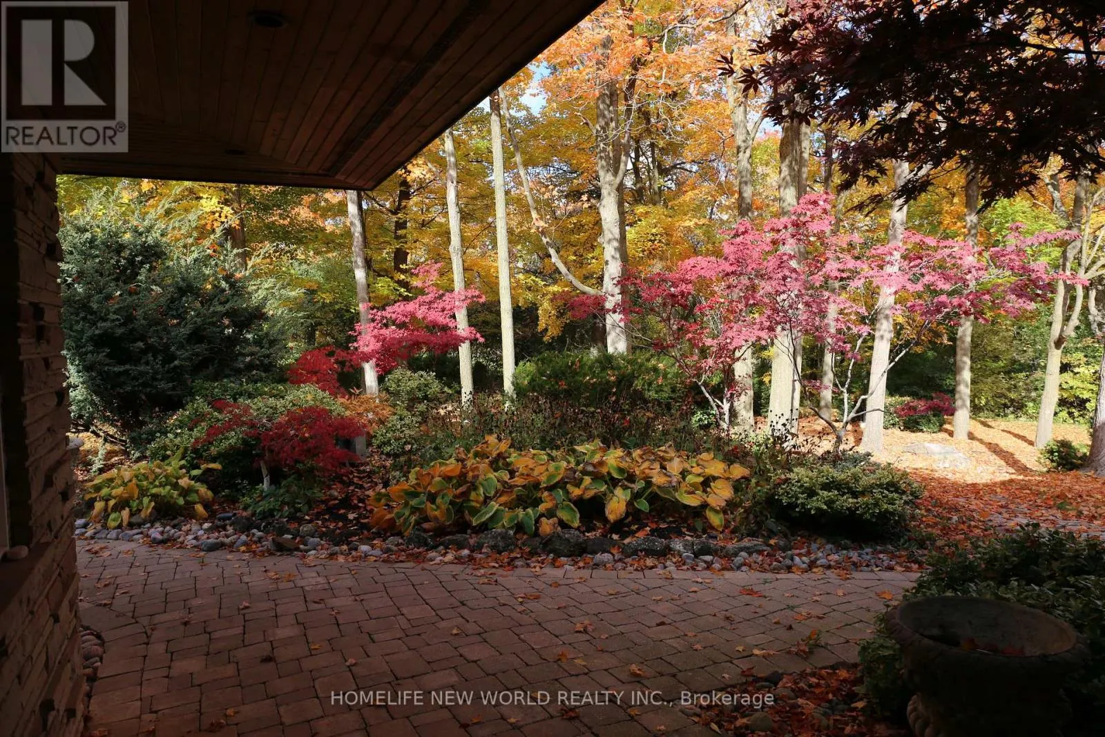 13867 WOODBINE AVENUE