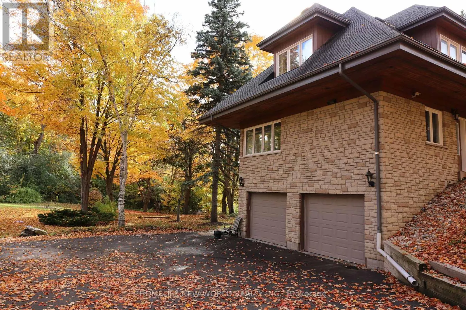 13867 WOODBINE AVENUE