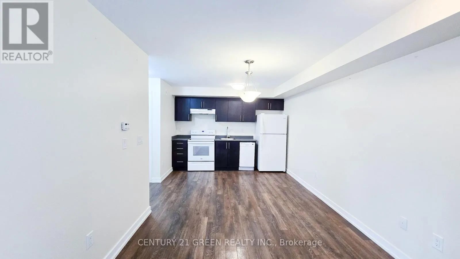 2109 - 2 WESTMEATH LANE