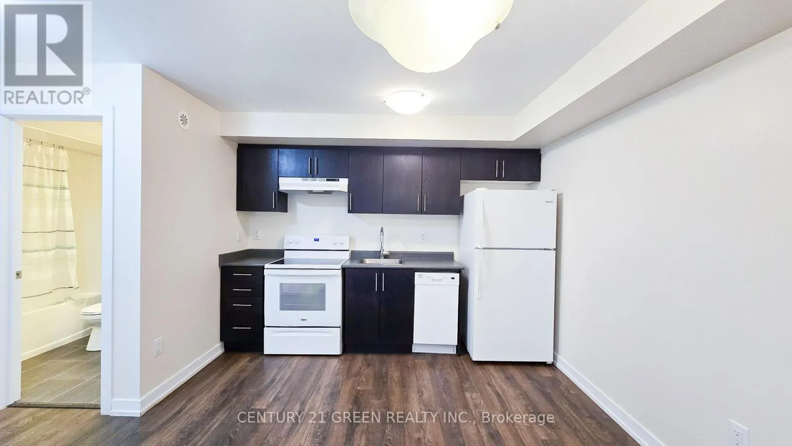 2109 - 2 WESTMEATH LANE