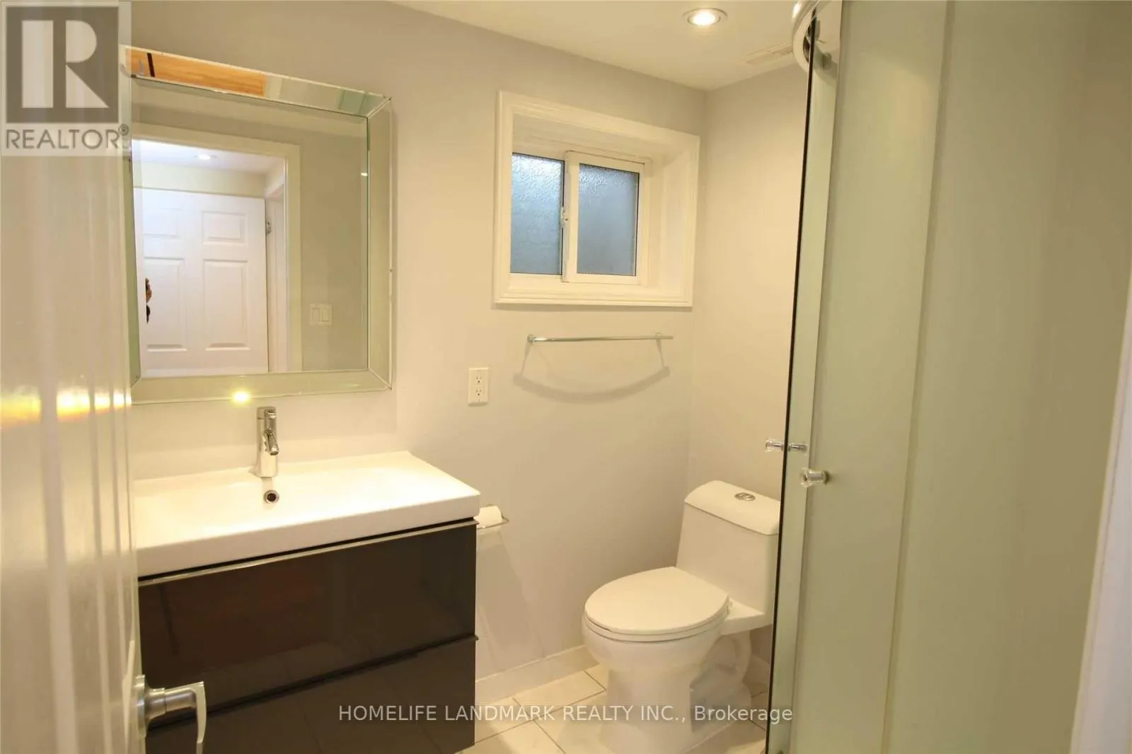 LOWER - 21 MARSH STREET