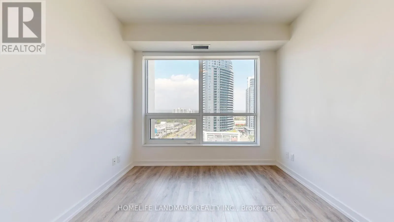 1205 - 1 GRANDVIEW AVENUE