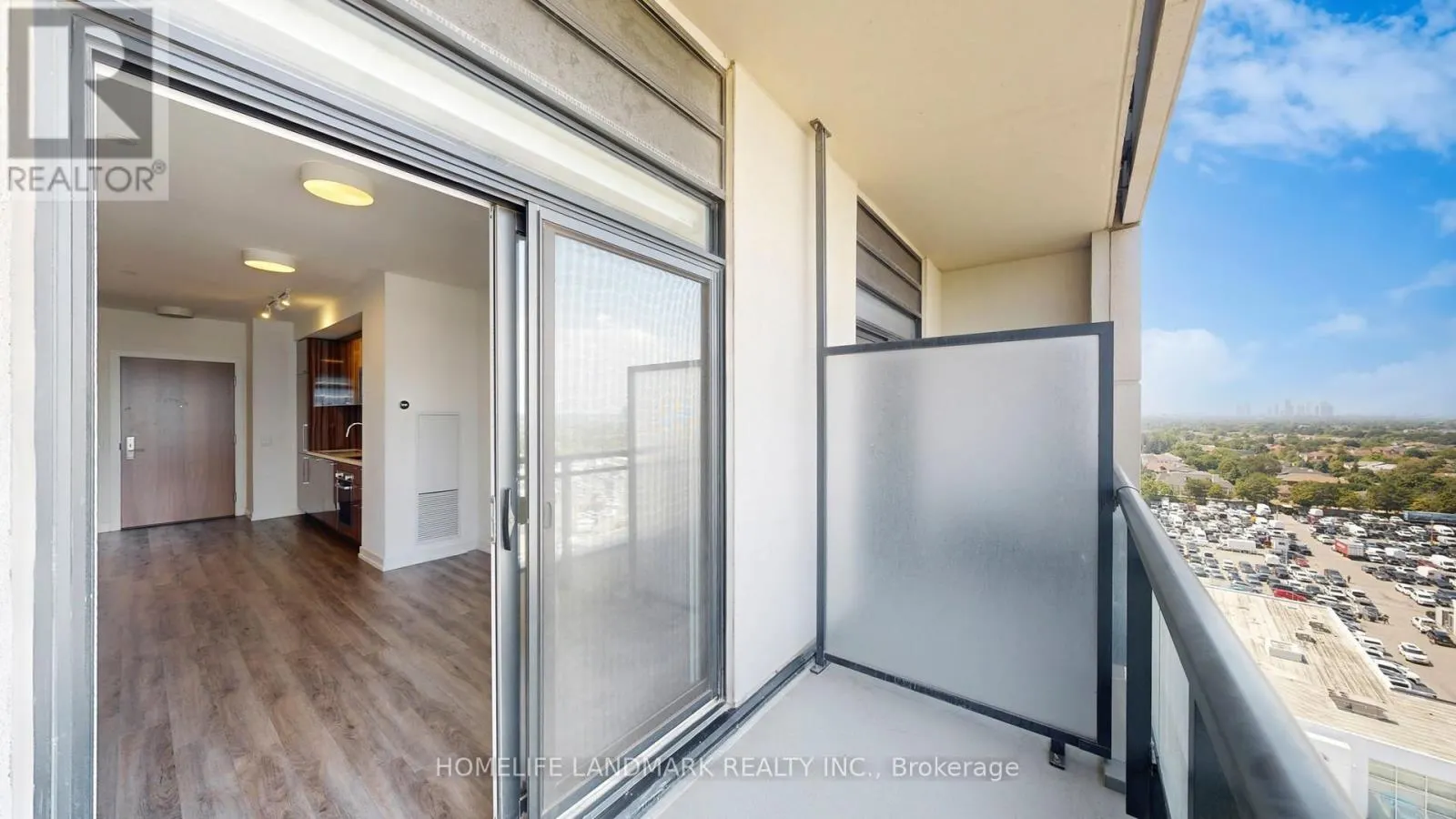 1205 - 1 GRANDVIEW AVENUE