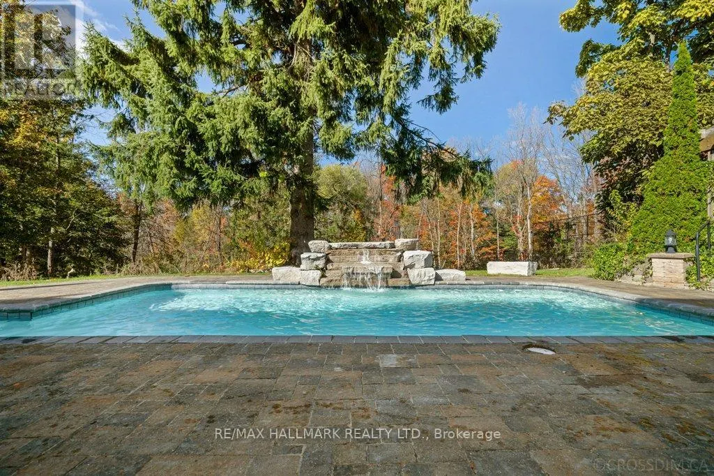 40 MARYVALE CRESCENT