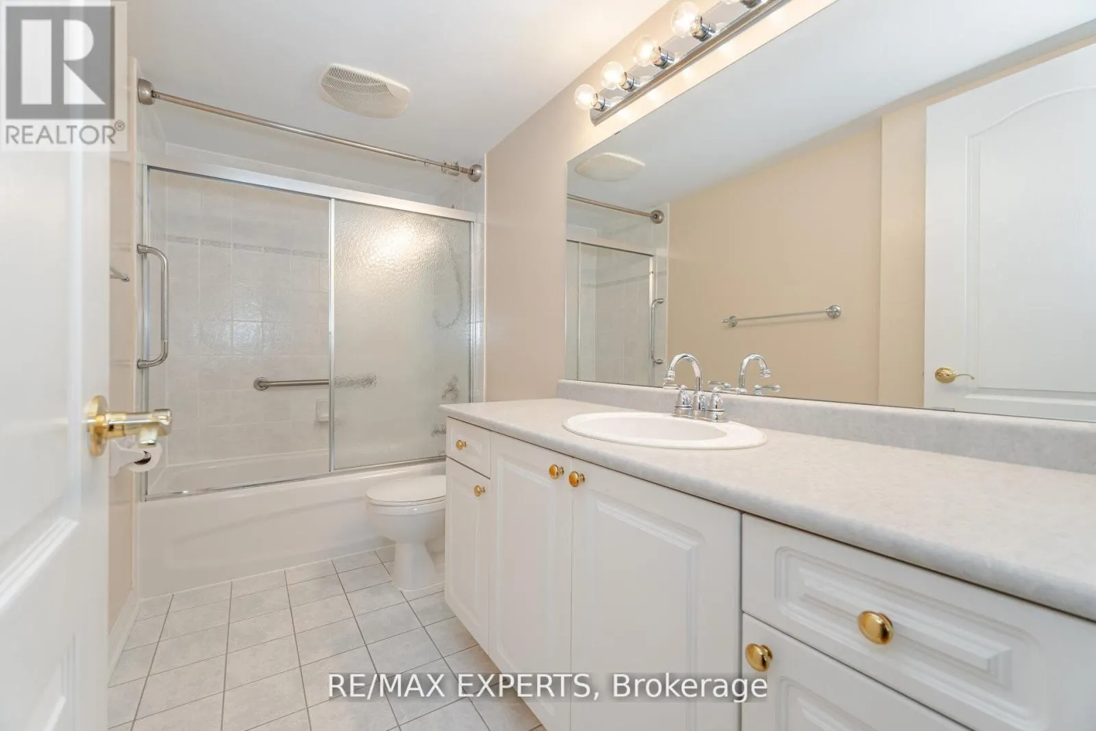 216 - 2502 RUTHERFORD ROAD