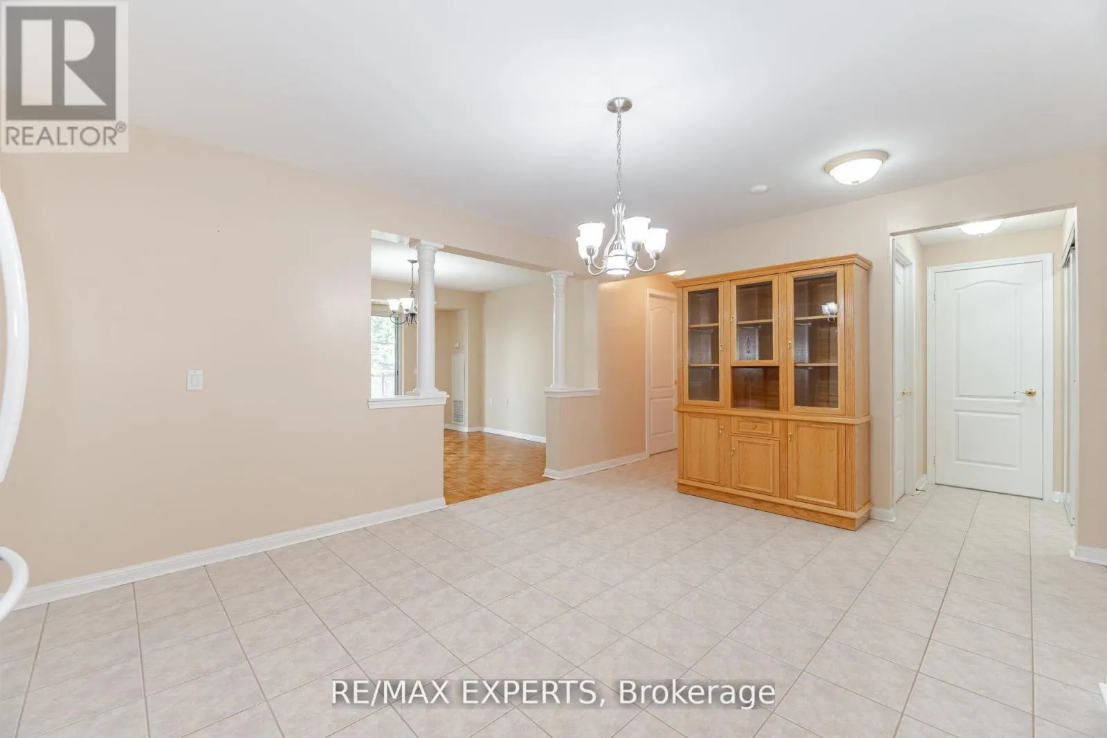 216 - 2502 RUTHERFORD ROAD