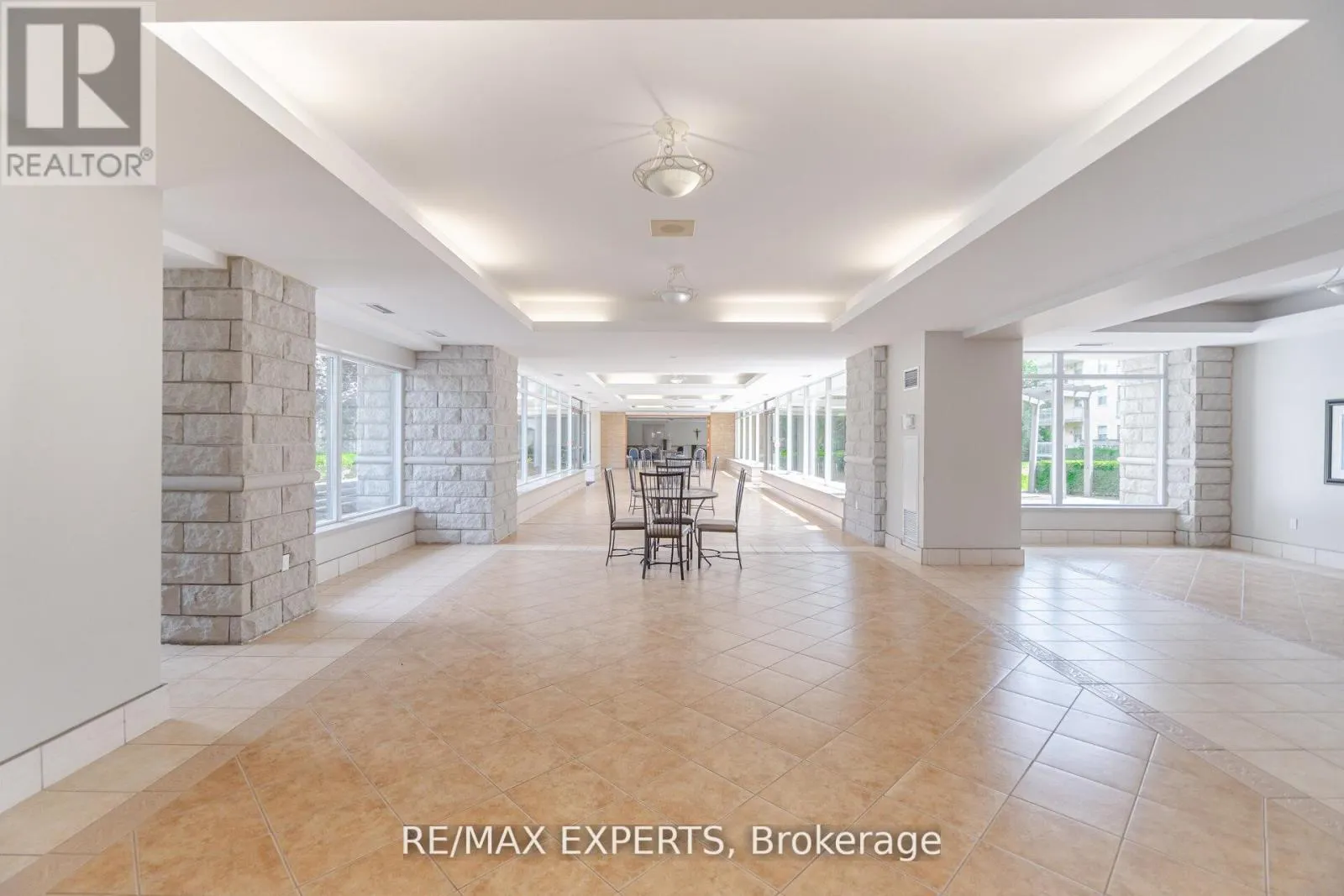 216 - 2502 RUTHERFORD ROAD