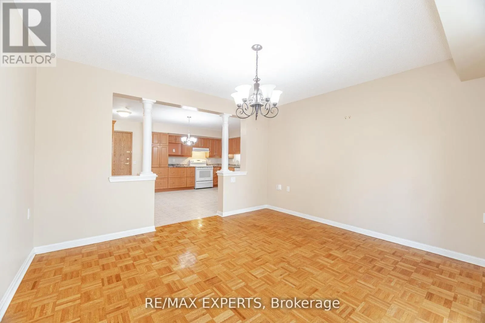 216 - 2502 RUTHERFORD ROAD