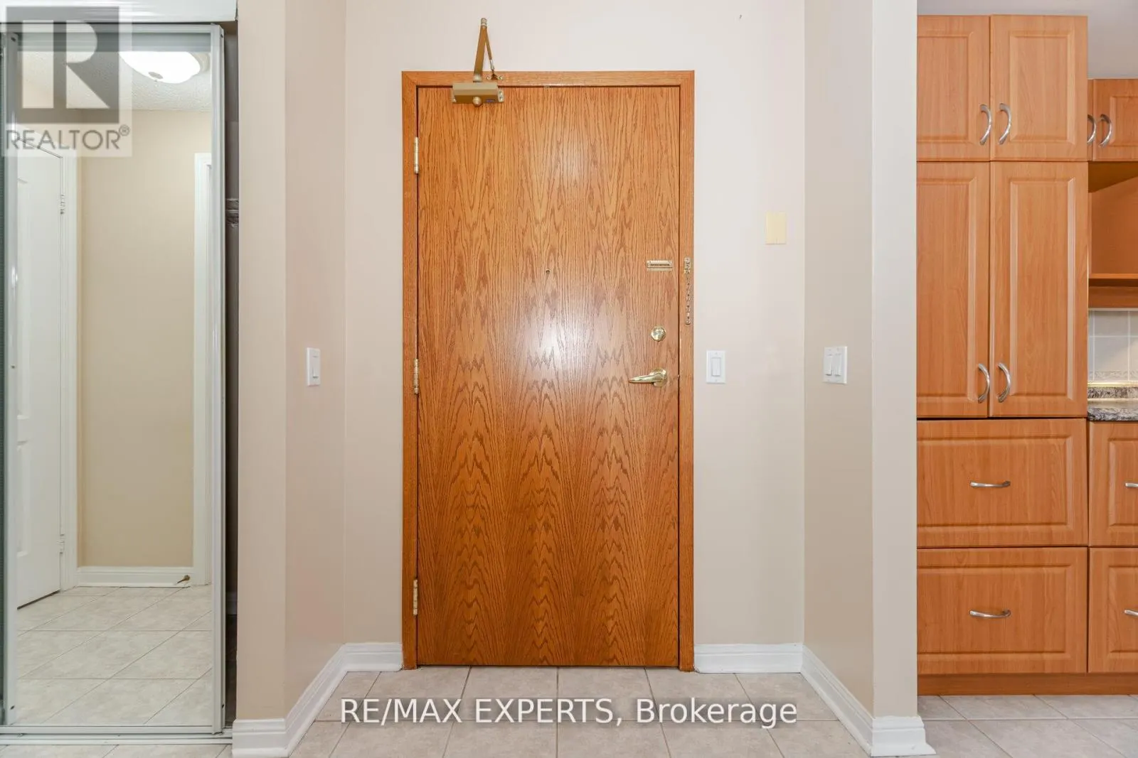 216 - 2502 RUTHERFORD ROAD