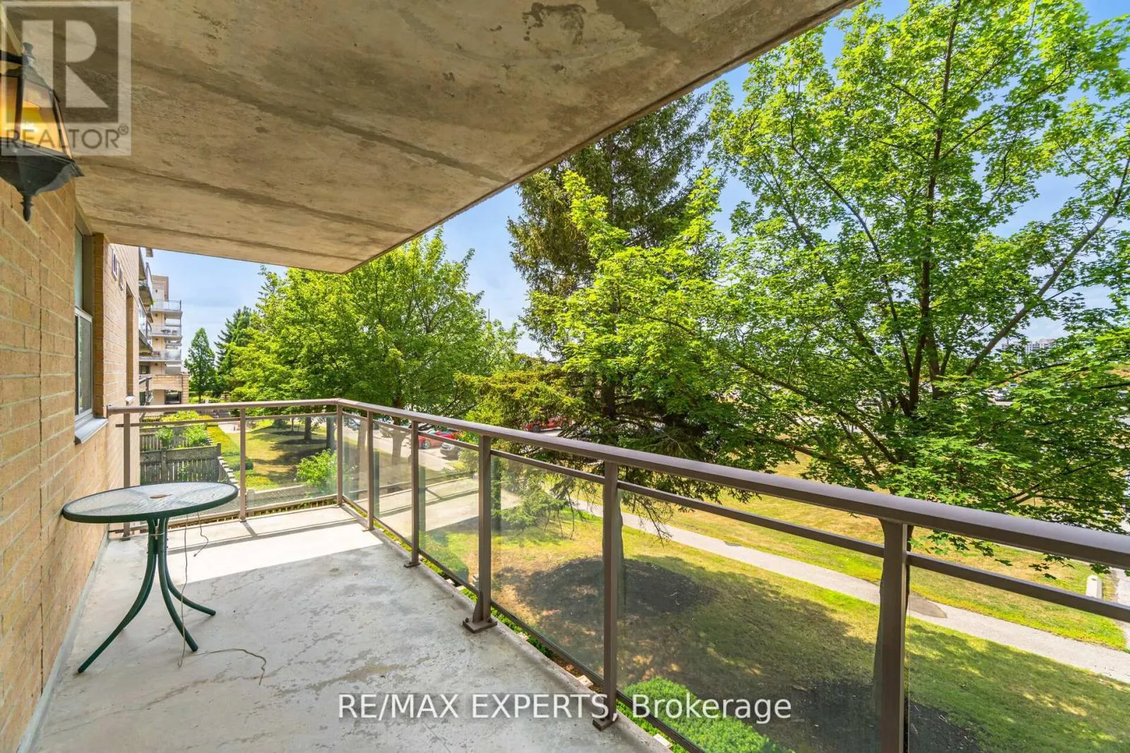 216 - 2502 RUTHERFORD ROAD