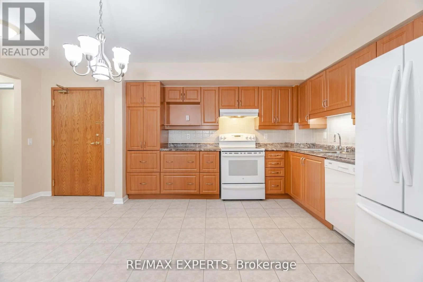 216 - 2502 RUTHERFORD ROAD