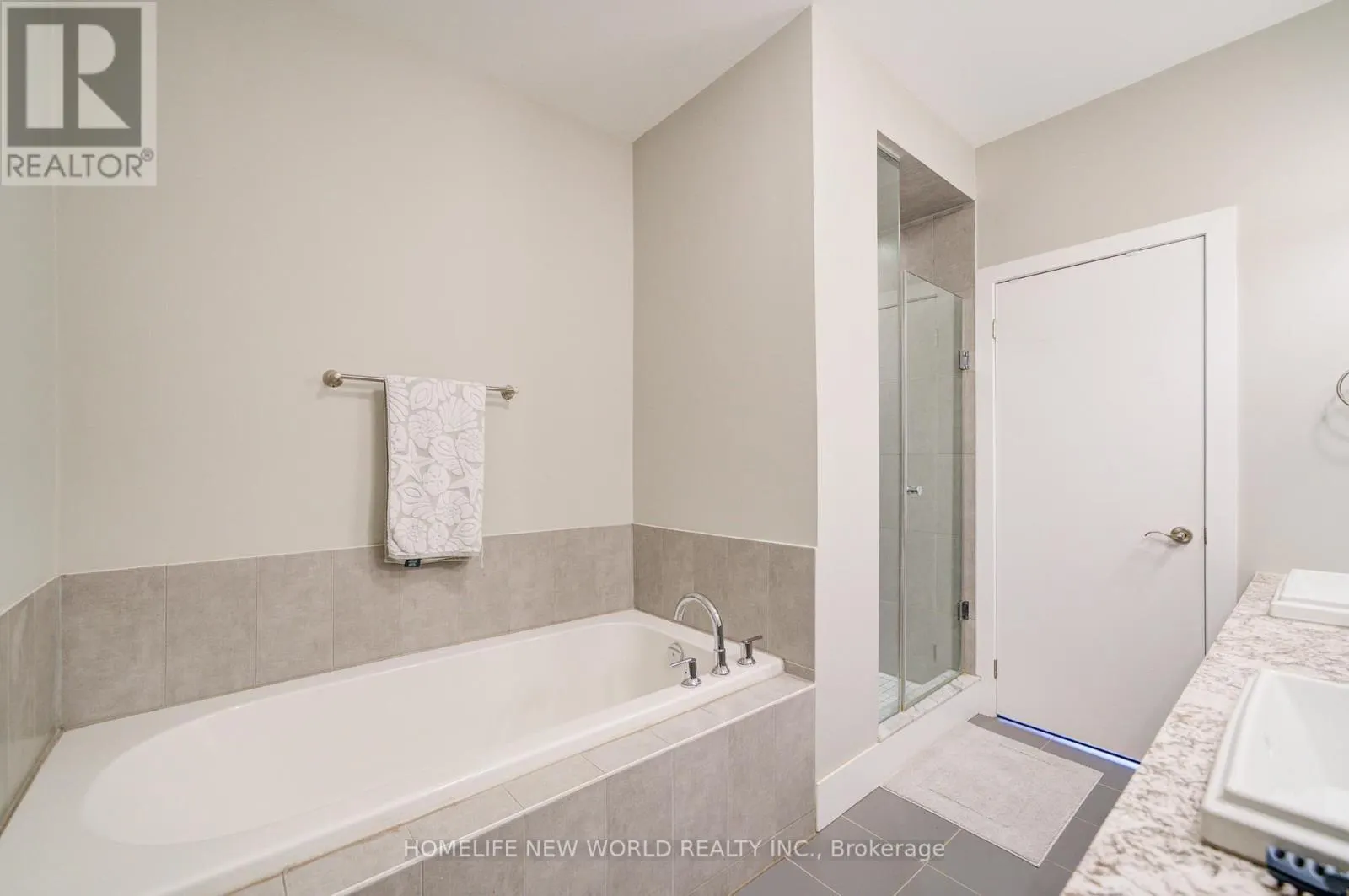 3880 MAJOR MACKENZIE DRIVE