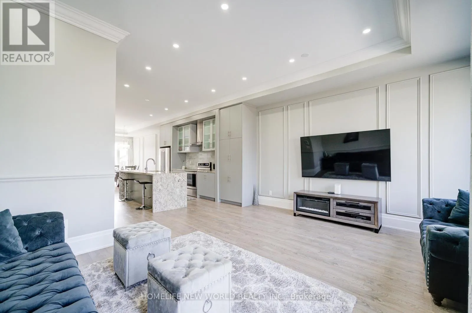 3880 MAJOR MACKENZIE DRIVE