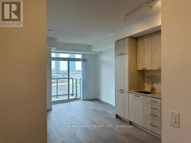 822-38 HONEYCRISP CRESCENT