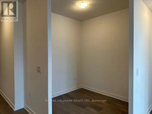 822-38 HONEYCRISP CRESCENT