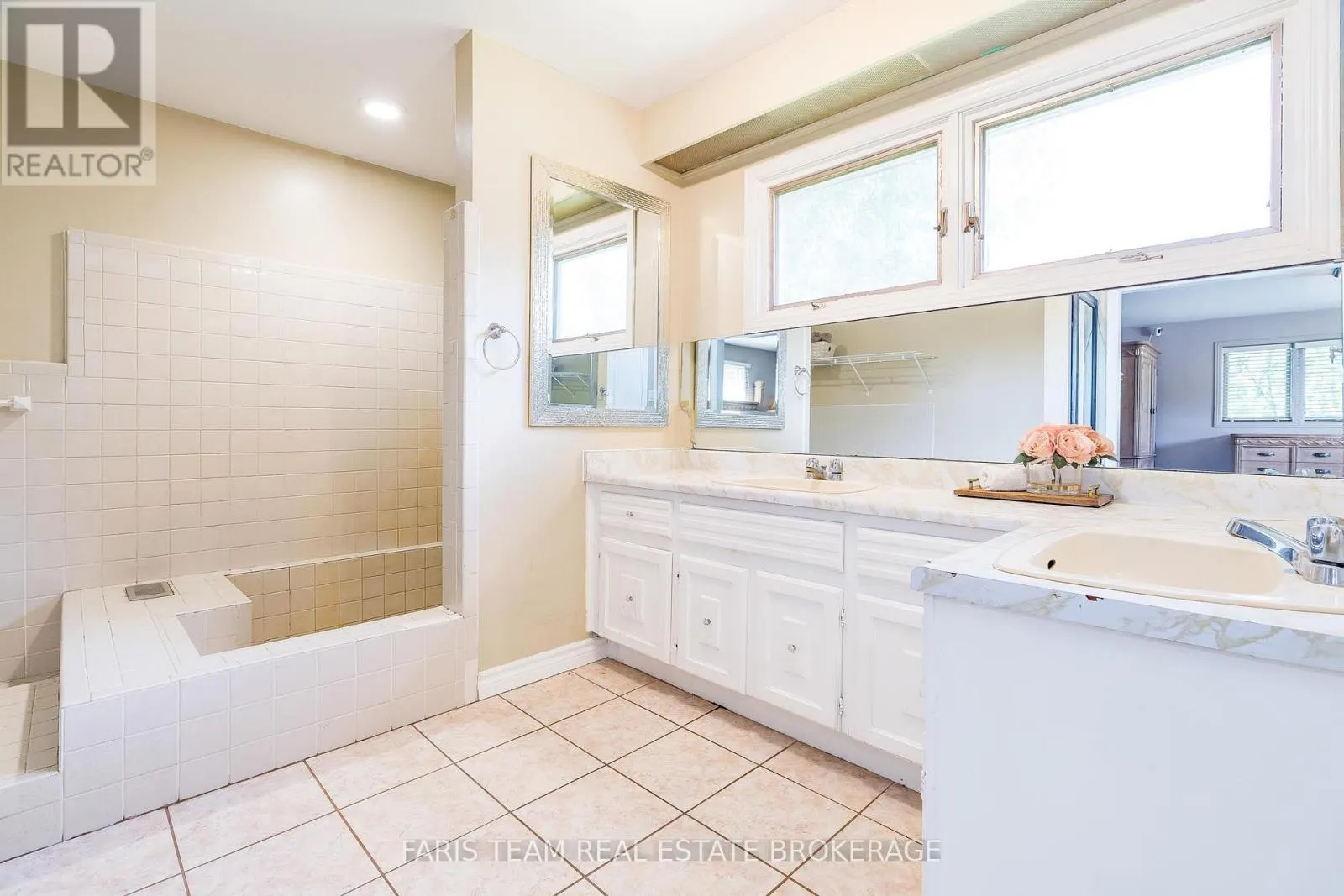 175 SOUTH SUMMIT FARM ROAD