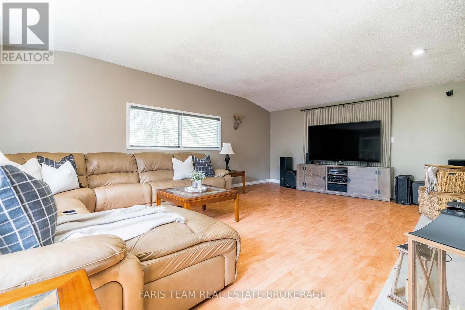 175 SOUTH SUMMIT FARM ROAD