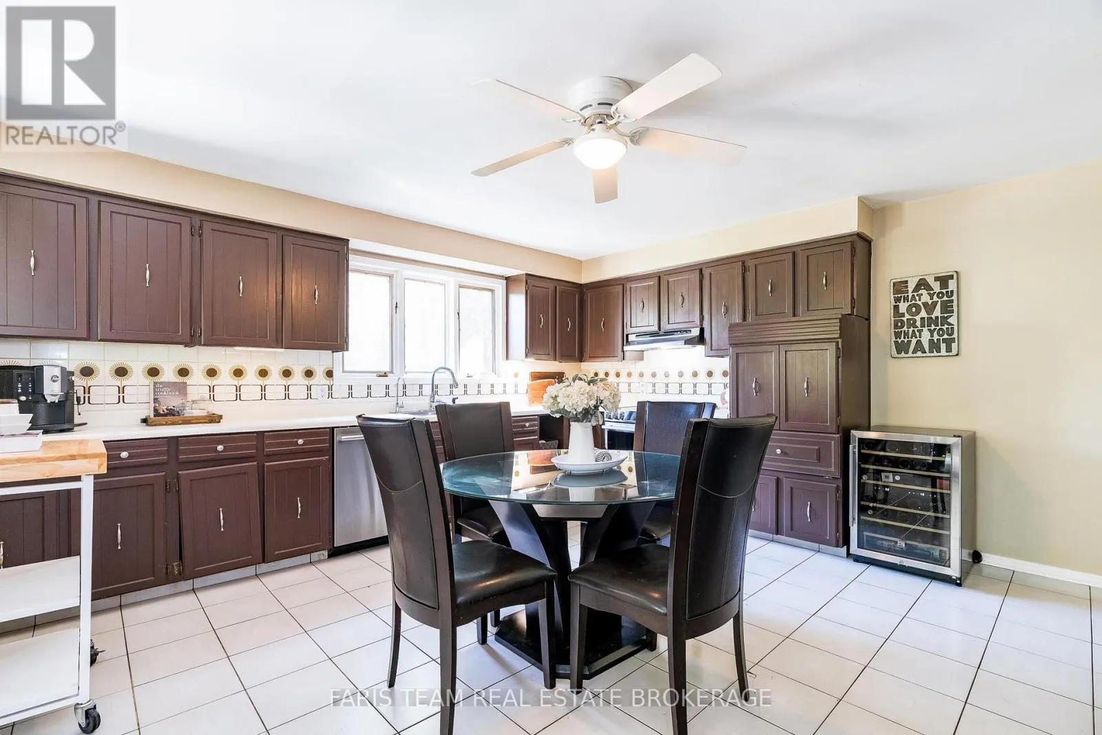 175 SOUTH SUMMIT FARM ROAD