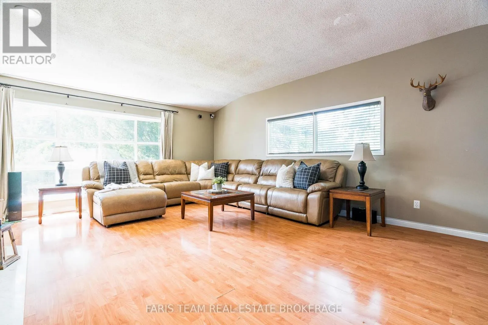 175 SOUTH SUMMIT FARM ROAD