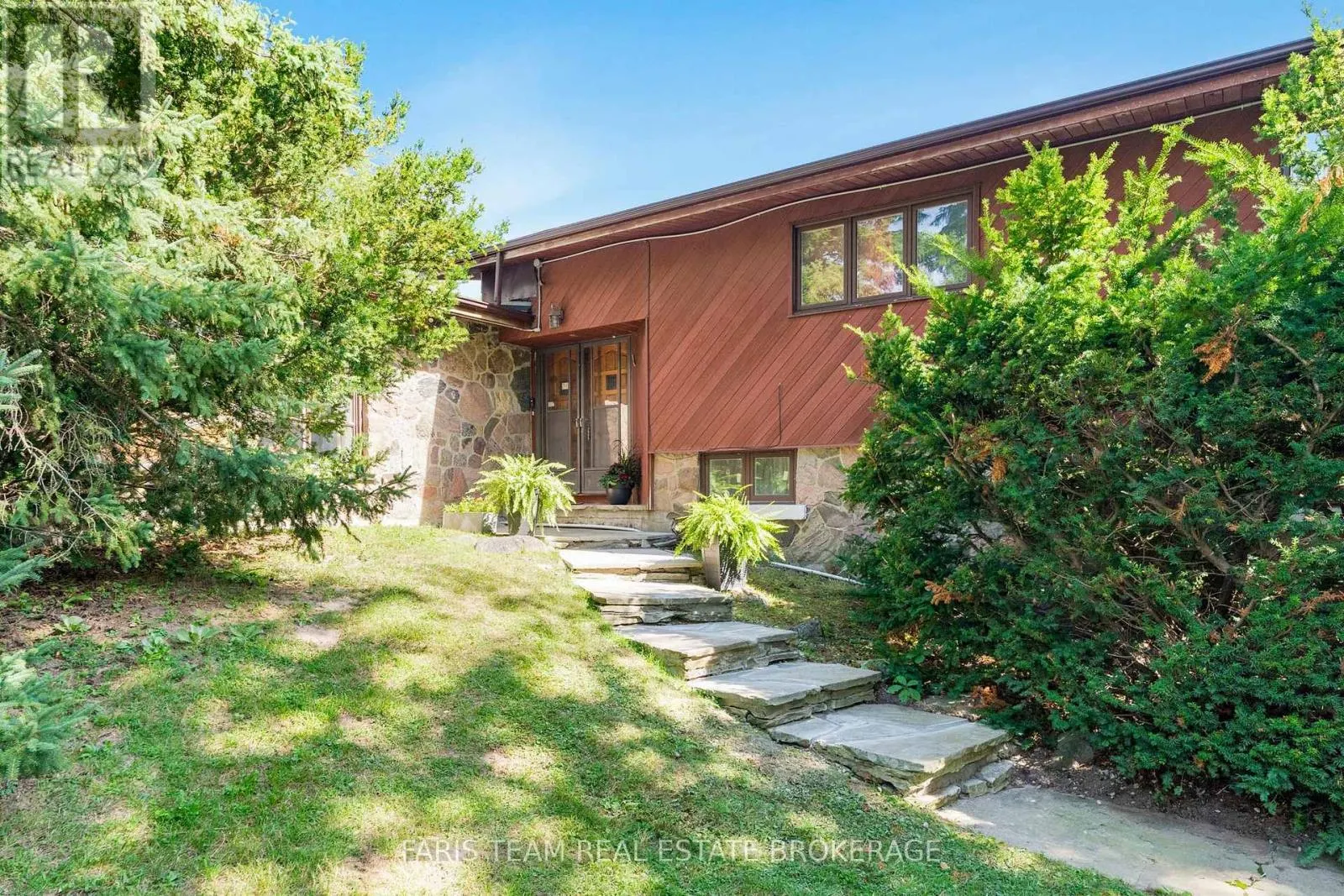 175 SOUTH SUMMIT FARM ROAD