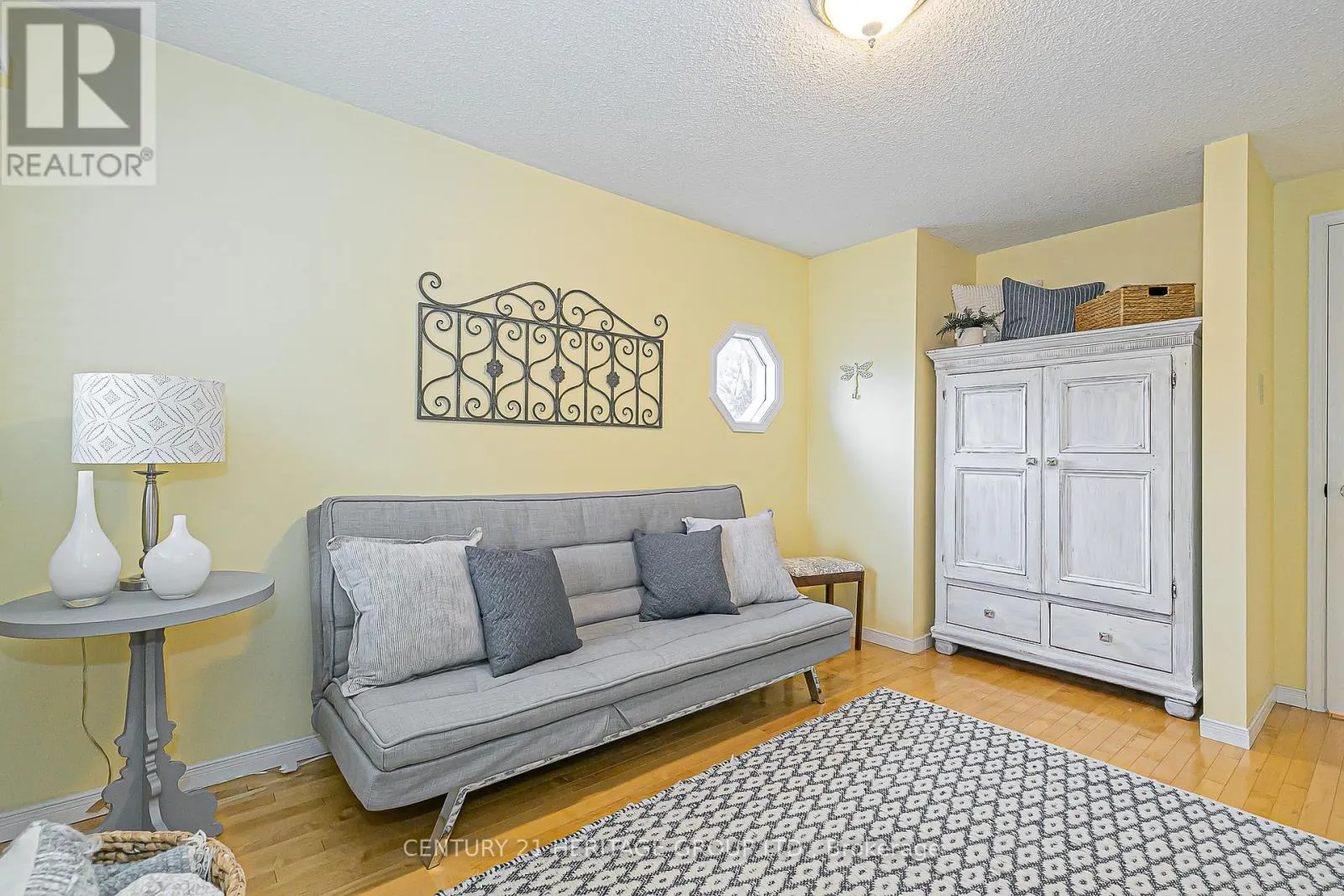 124 JOHN BOWSER CRESCENT