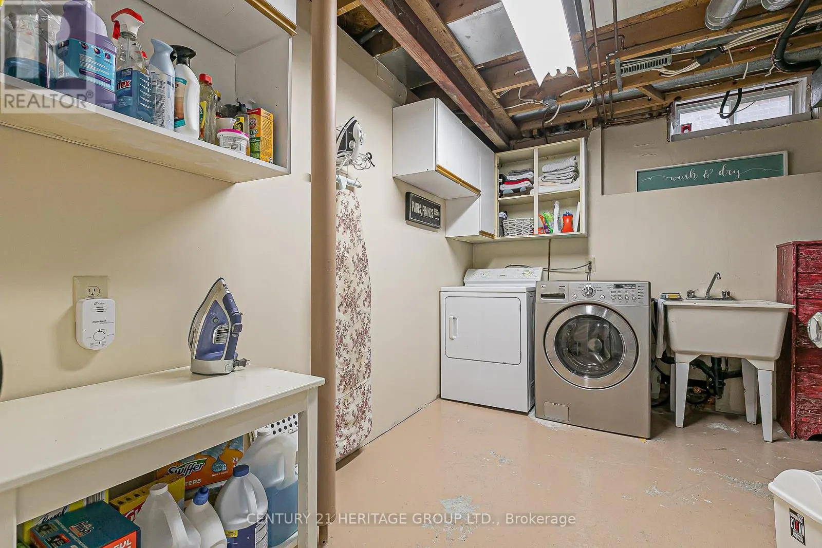 124 JOHN BOWSER CRESCENT