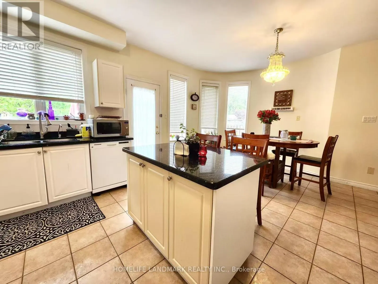 25 LORD  NELSON COURT