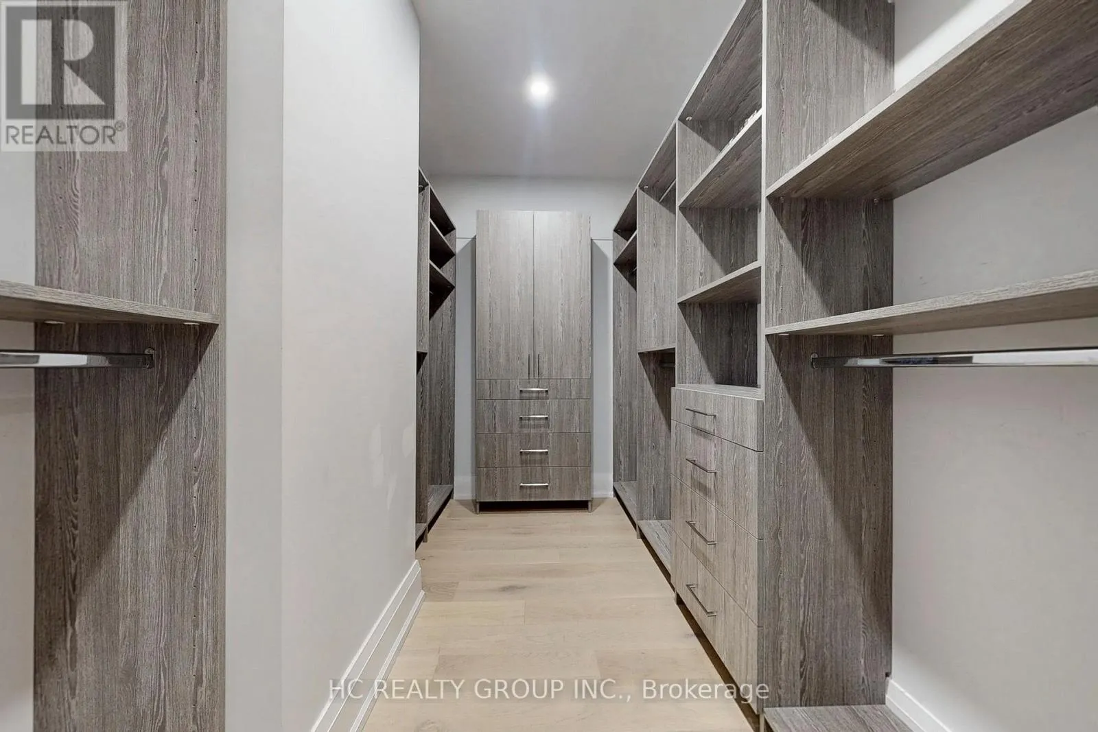 6077 HILLSDALE DRIVE