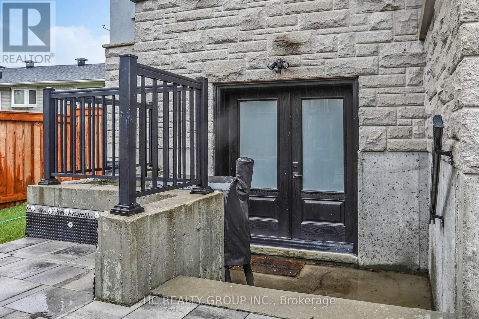 6077 HILLSDALE DRIVE