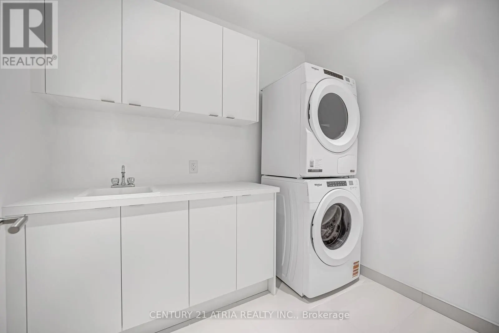 806 - 397 ROYAL ORCHARD BOULEVARD