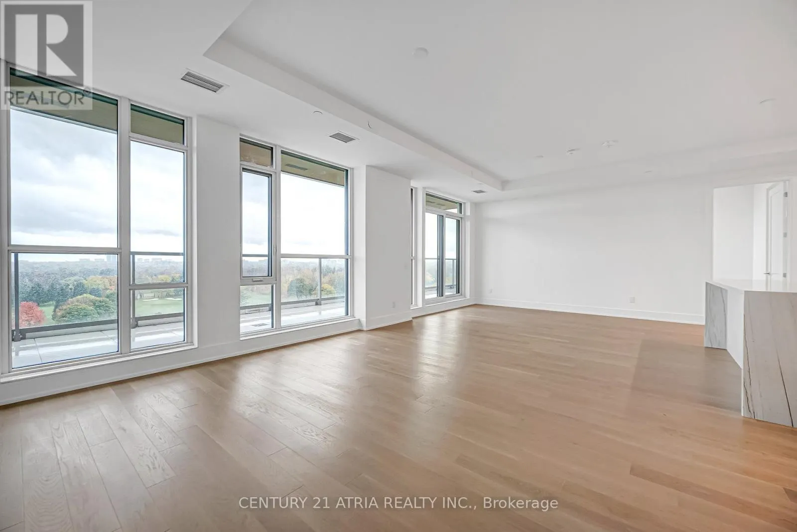 806 - 397 ROYAL ORCHARD BOULEVARD