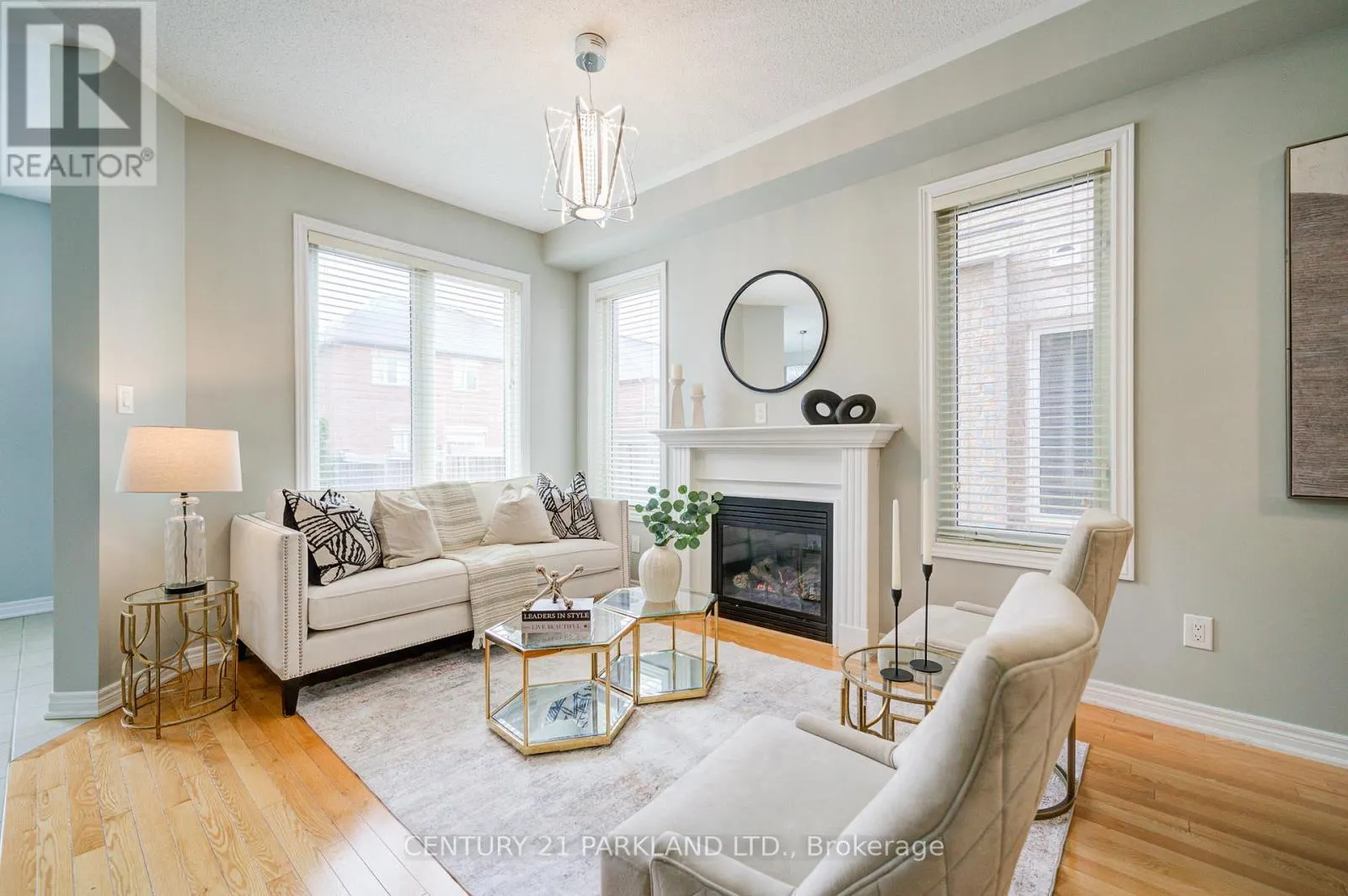 13 TURNHOUSE CRESCENT