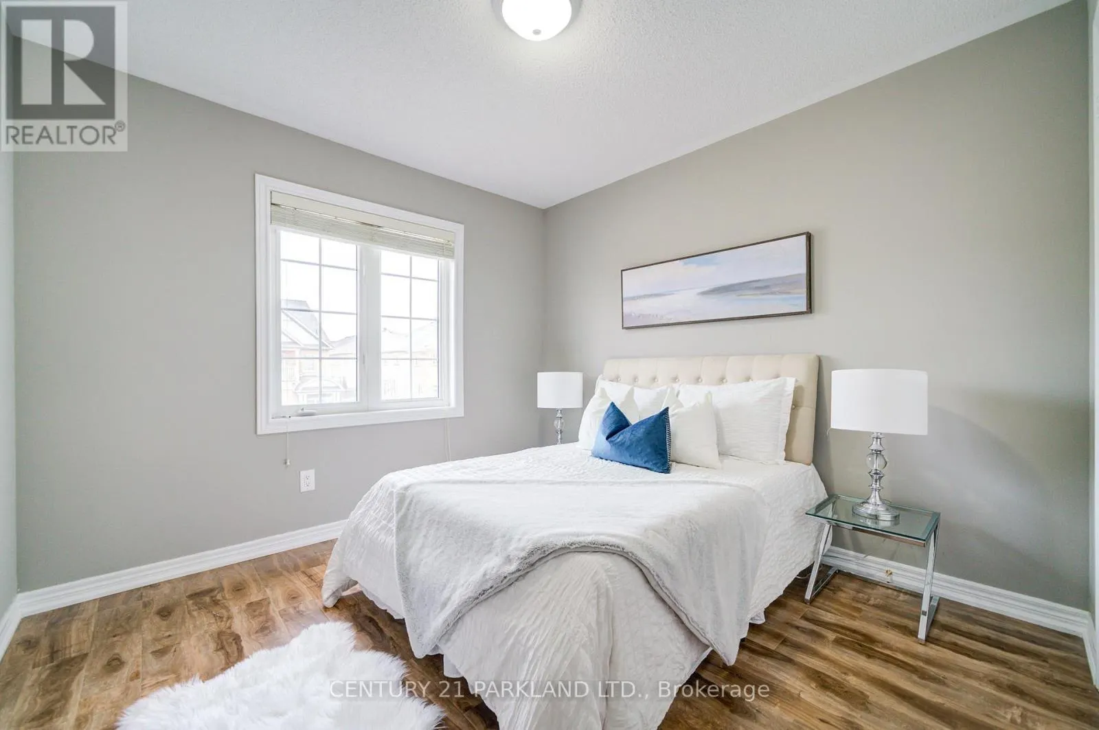 13 TURNHOUSE CRESCENT