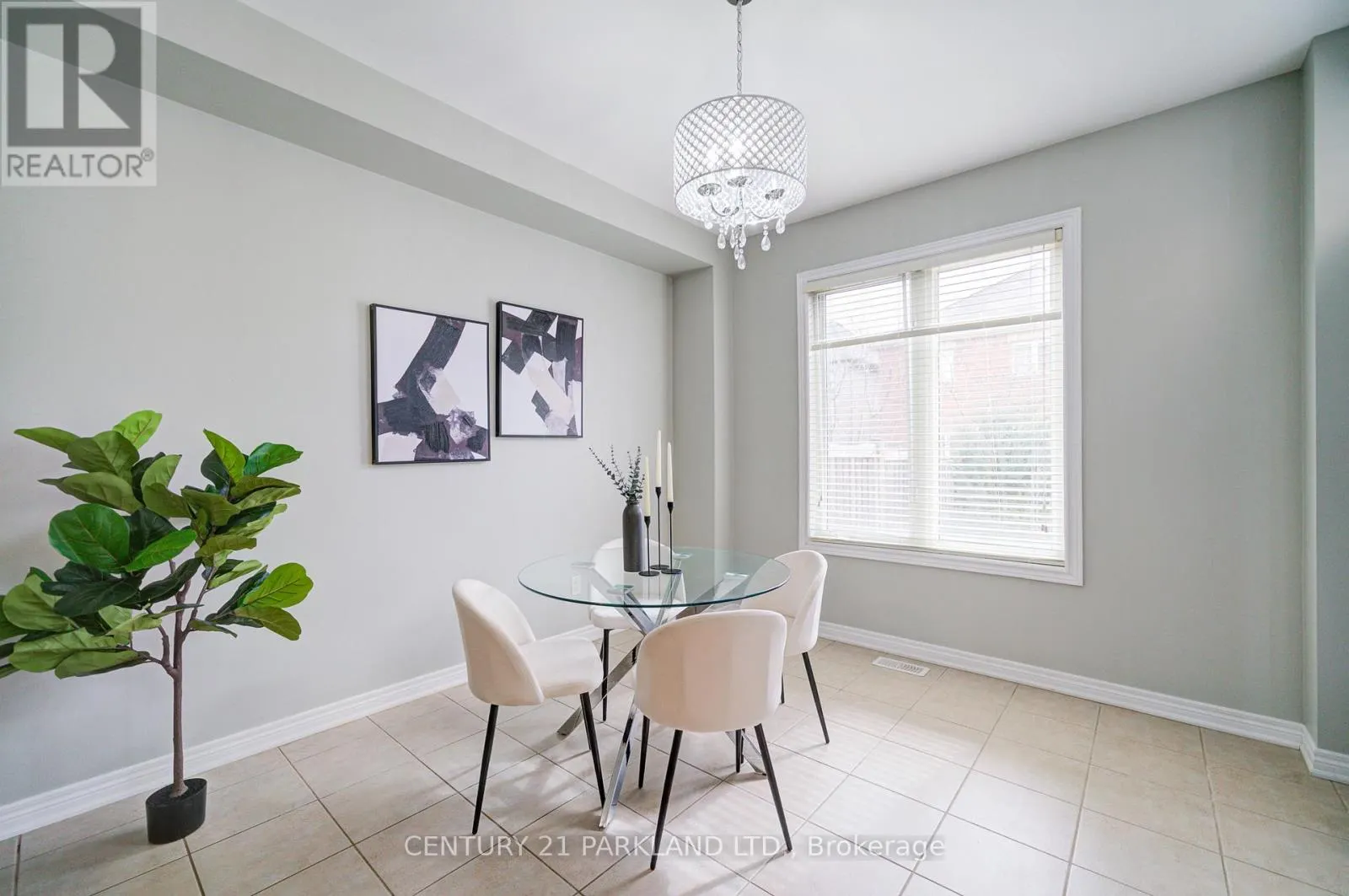 13 TURNHOUSE CRESCENT