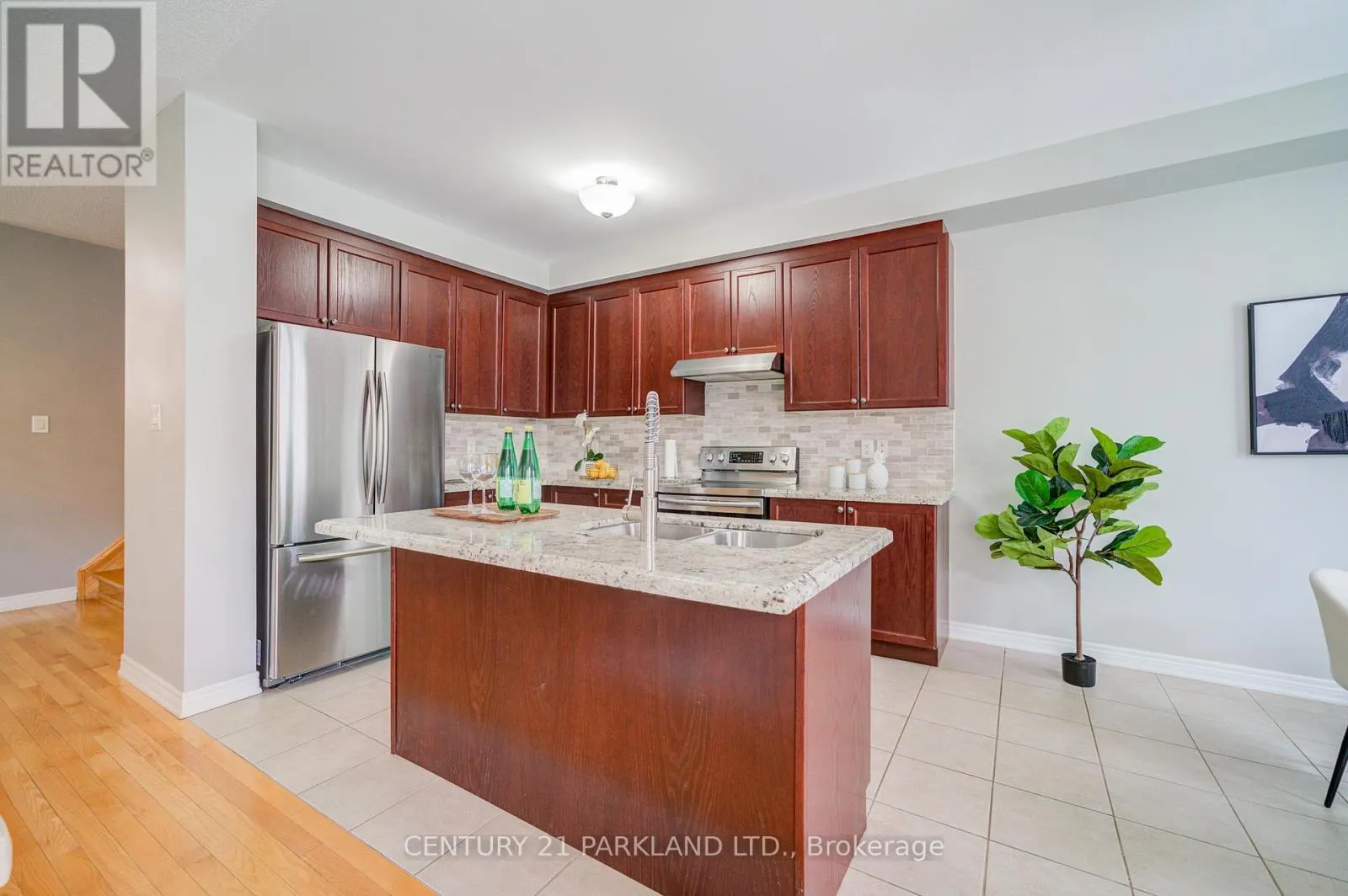 13 TURNHOUSE CRESCENT