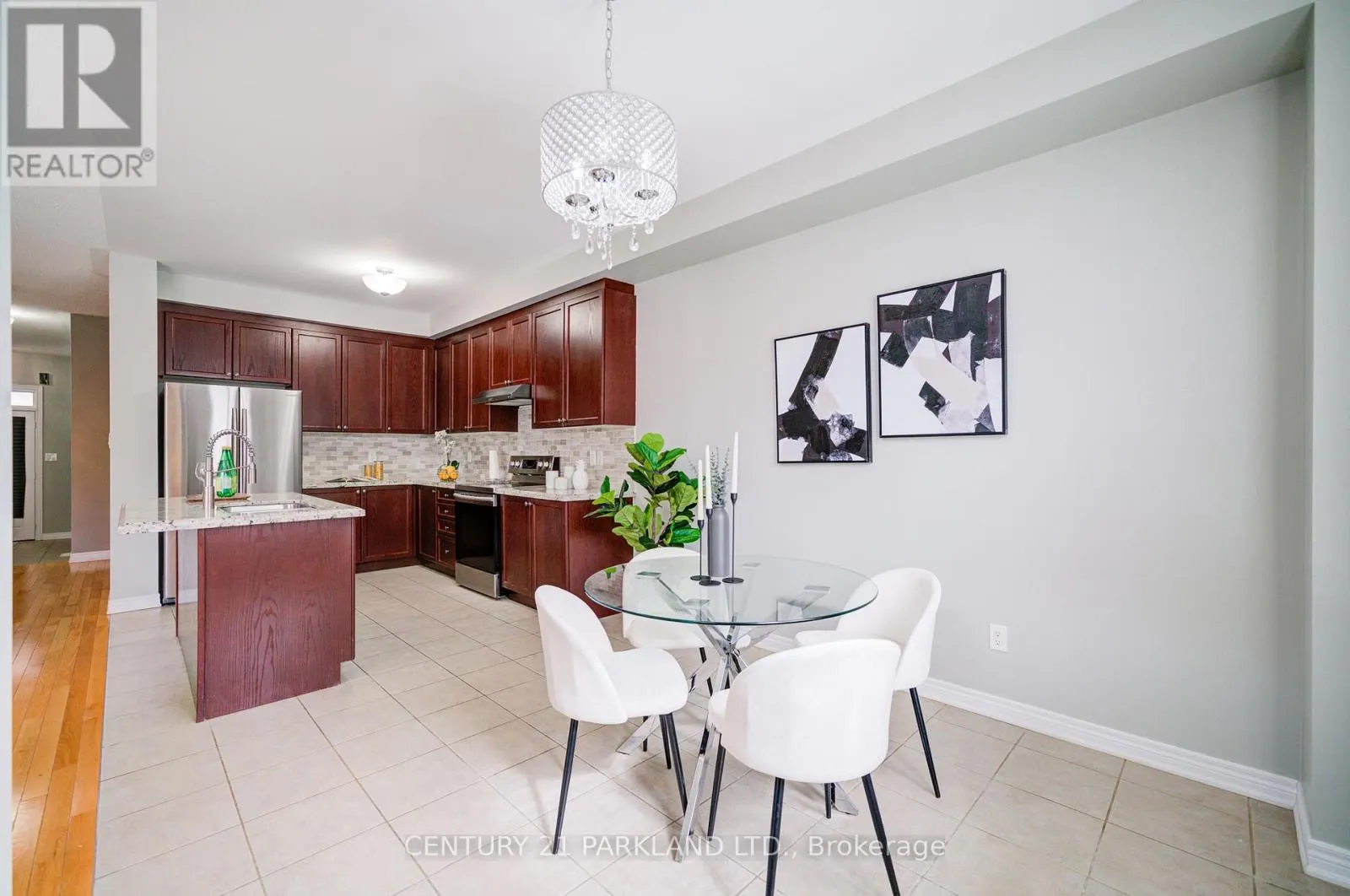 13 TURNHOUSE CRESCENT