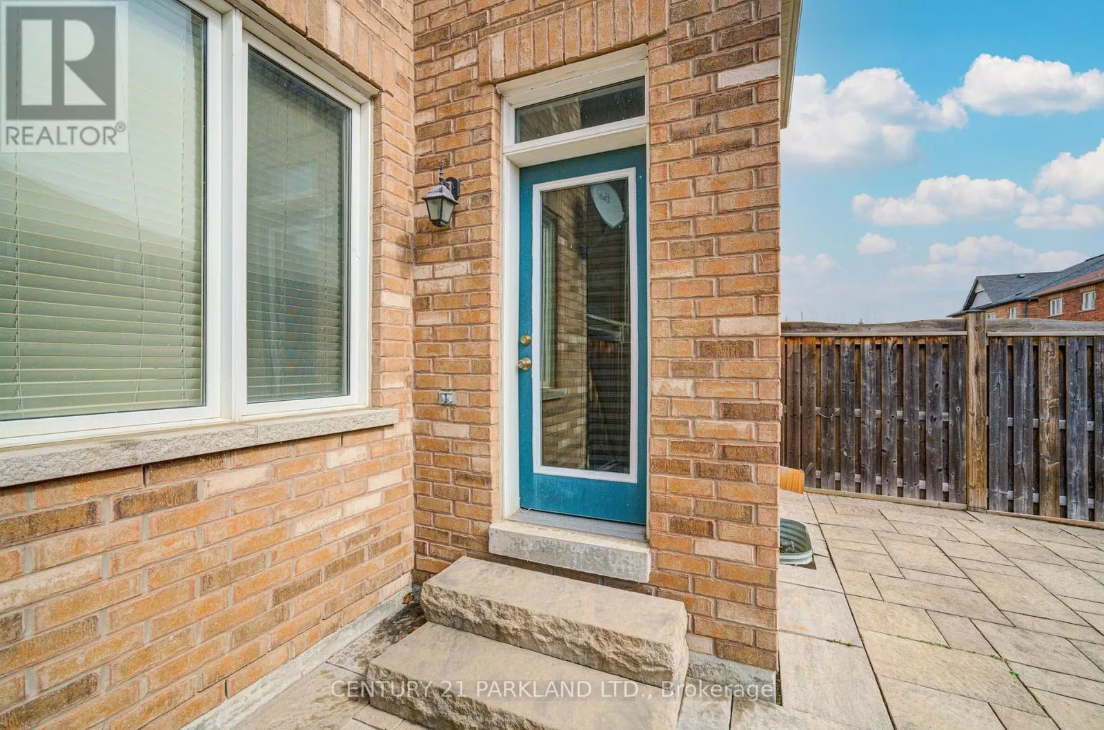 13 TURNHOUSE CRESCENT