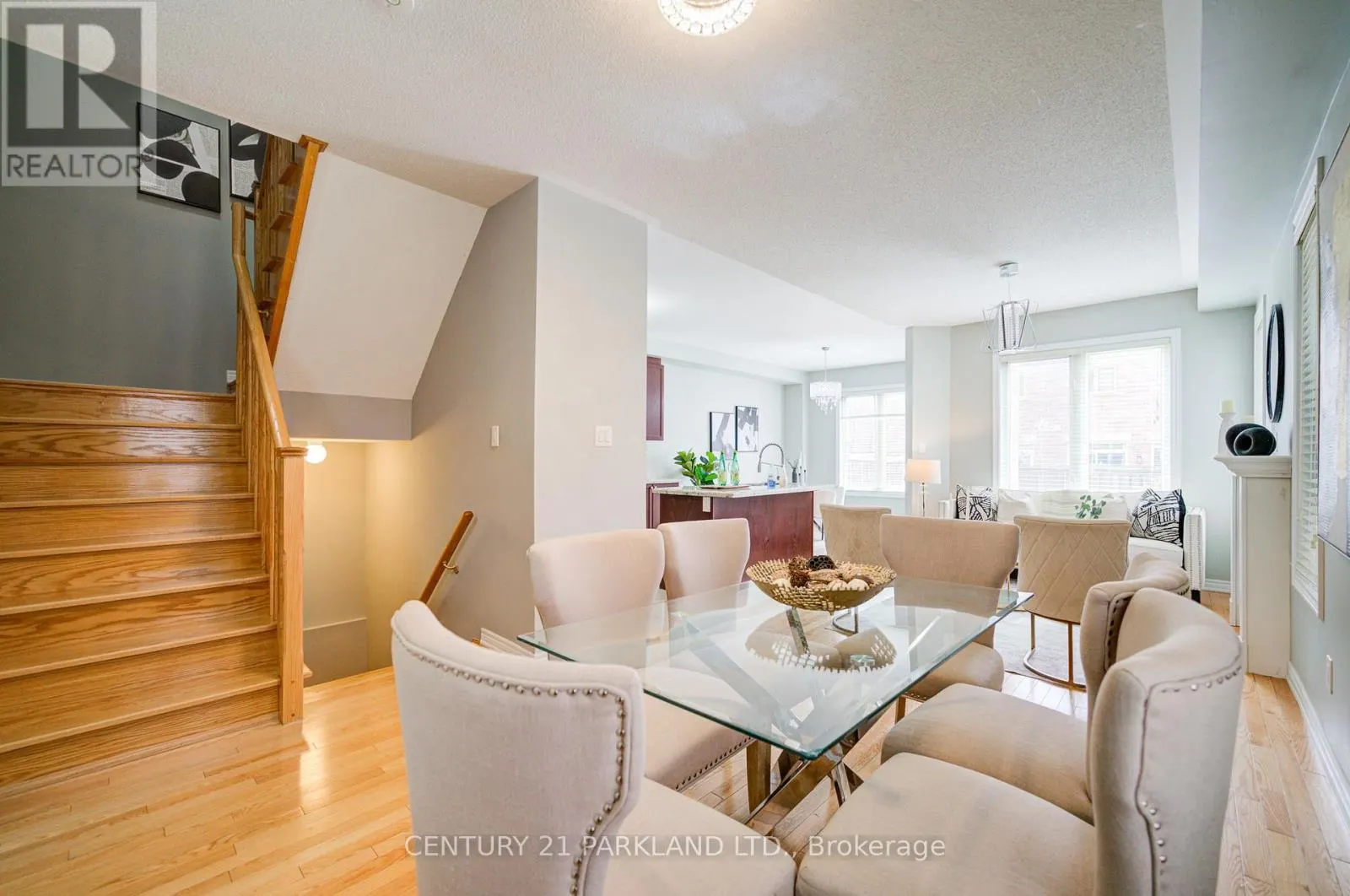 13 TURNHOUSE CRESCENT