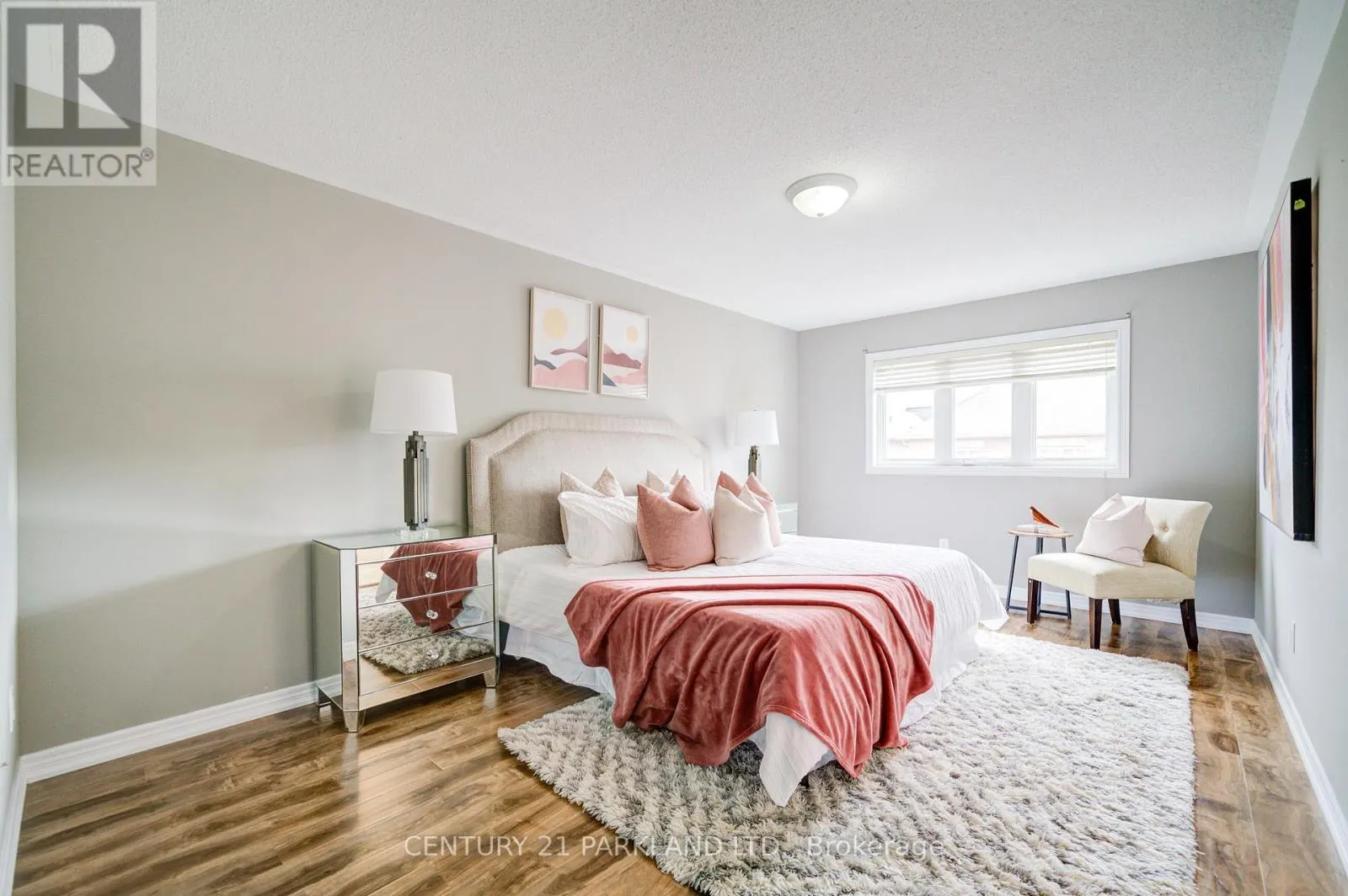 13 TURNHOUSE CRESCENT