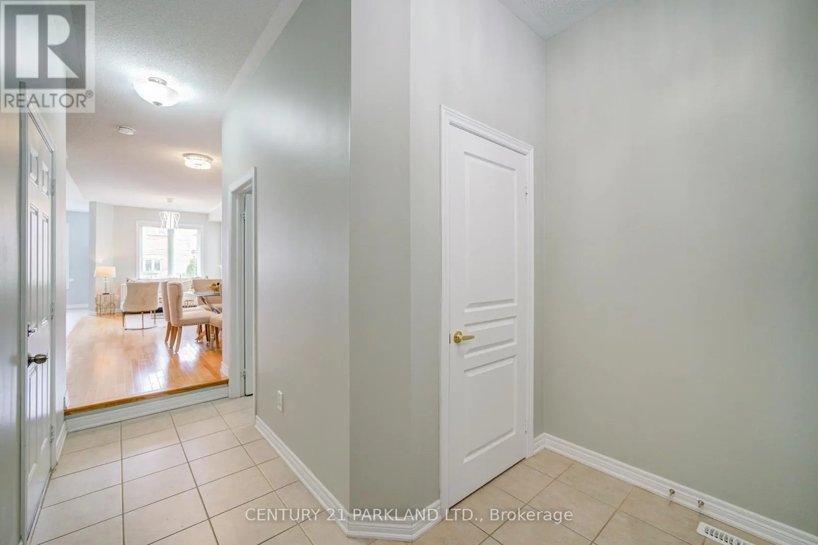 13 TURNHOUSE CRESCENT