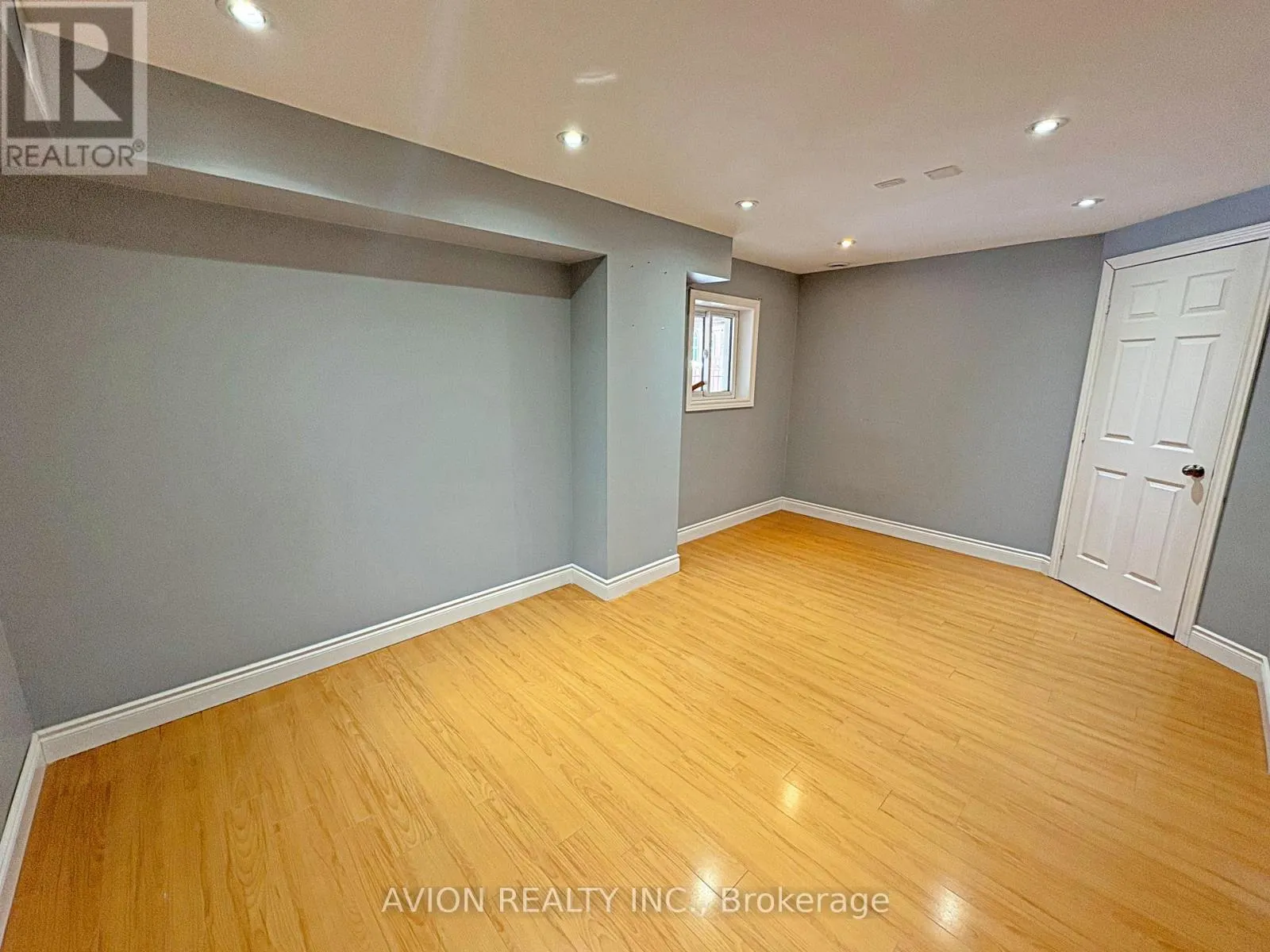 LOWER - 91 RIDGEWAY COURT