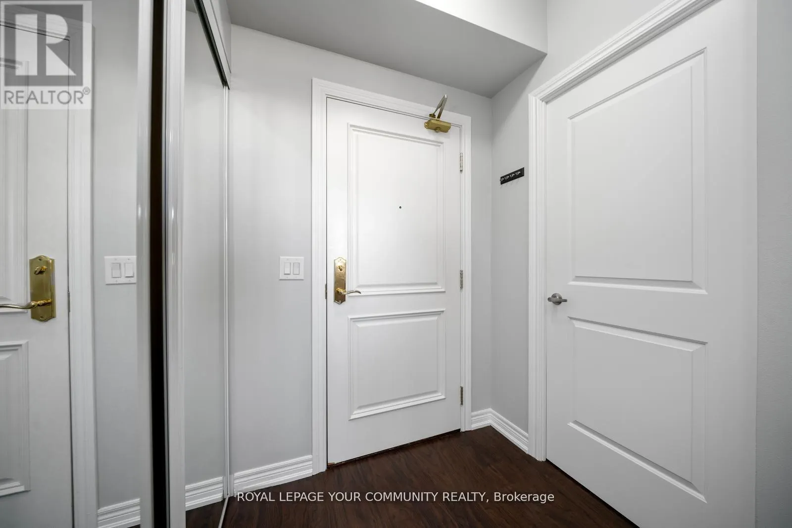 402 - 9245 JANE STREET